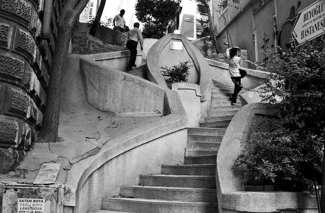 Camondo Stairs.  Photo by Jagrina