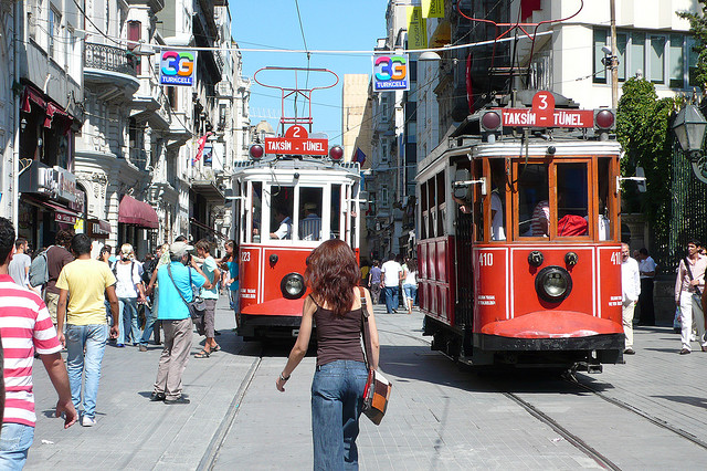 Nostalgi tram in Taksim