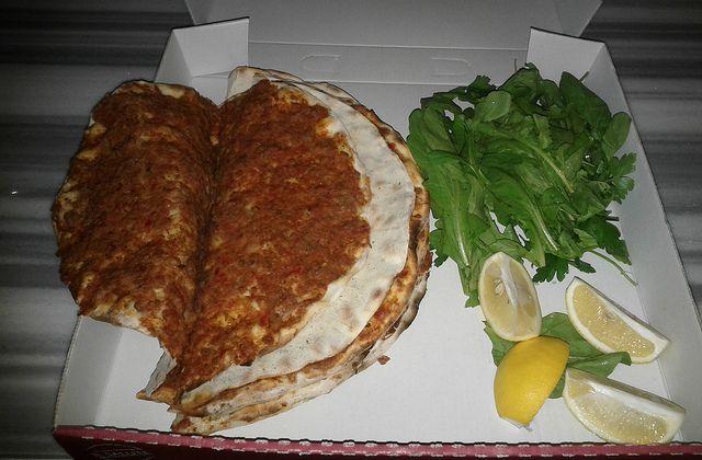 Lahmacun at Istanbul food tour