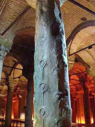 Basilica Cistern column