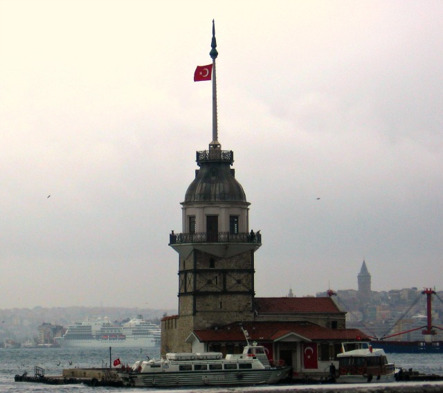 Maiden's Tower as nightlife venue